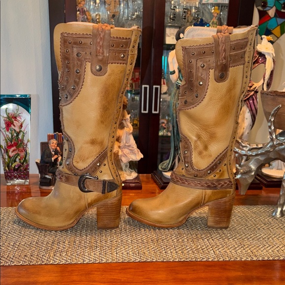 Freebirds by Steven “CORMAC” Studded Leather Cowboy Boots - Picture 9 of 12